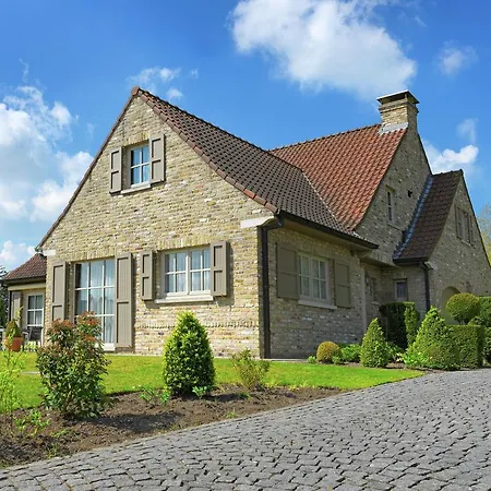 Luxurious In With Garden Вилла Де Панбархат