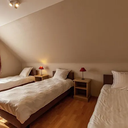 Luxurious In With Garden Вилла *