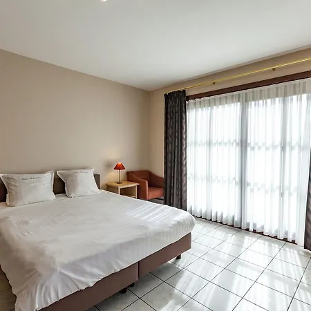 Вилла Luxurious In With Garden *
